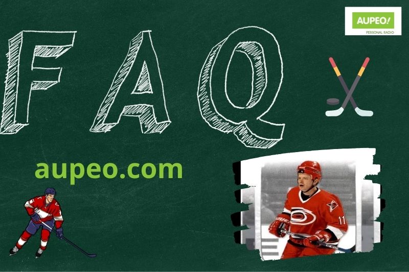 Frequently asked questions about Jeff Daniels nhl