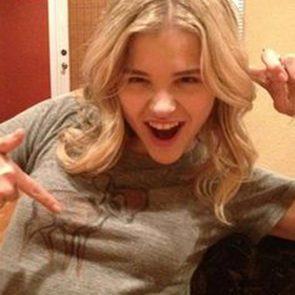 Chloe Grace Moretz leaks hot selfie