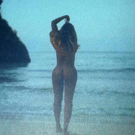 beyonce naked butt