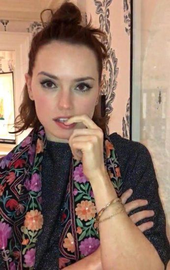 Daisy Ridley's hot selfie