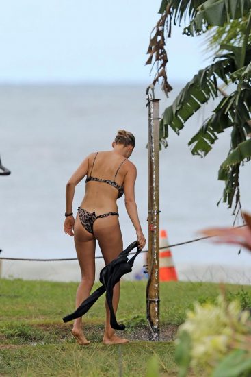 Kelly Rohrbach's tiny bikini