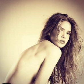 Adria Arjona topless photos