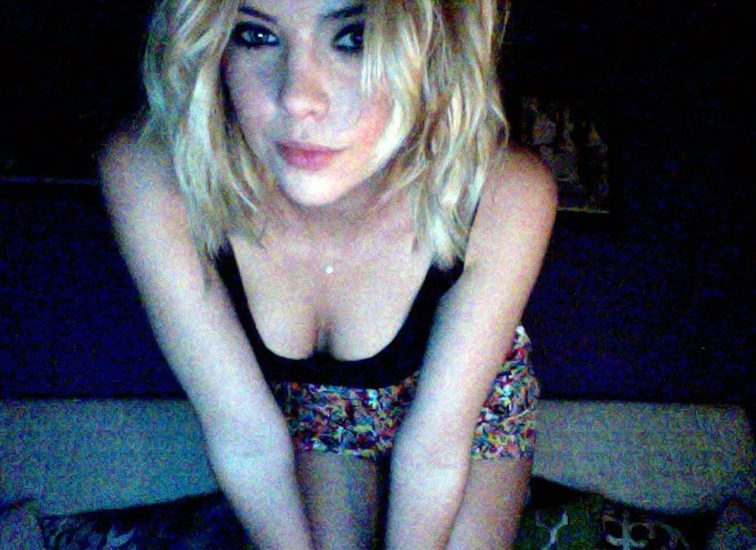 Ashley Benson leaked photo