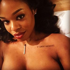 Azealia Banks nude selfie