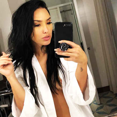 Bre Tiesi Nip Slip At Instagram Selfie — Johnny Manziel’s New Wife Showed Nipple Out Of Robe