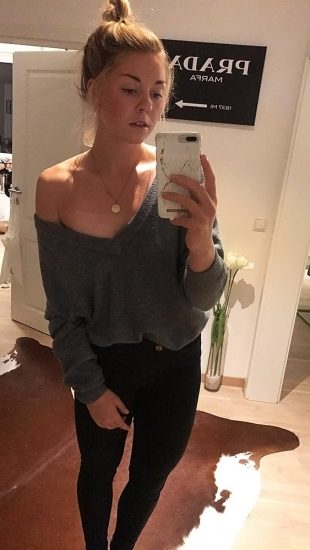 Carina Witthöft's hot selfies