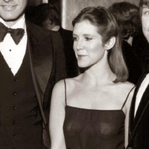 Carrie Fisher nude boobs through tank top