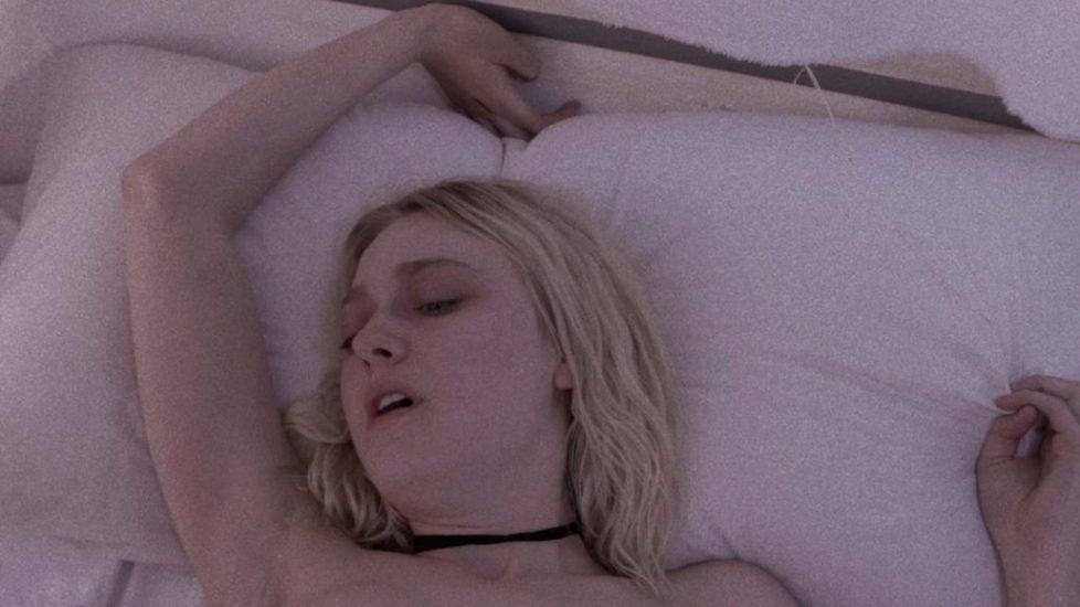 Dakota Fanning Sex in Vienna and the Phantoms 1