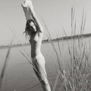 Dree Hemingway topless on the lake