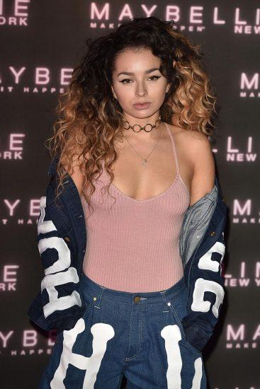 Ella Eyre Sexy Cleavage