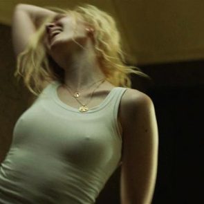 Elle Fanning hot scene