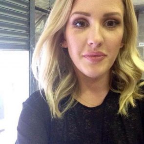 Ellie Goulding's hot selfie