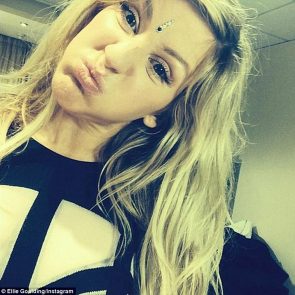 Ellie Goulding is making faces