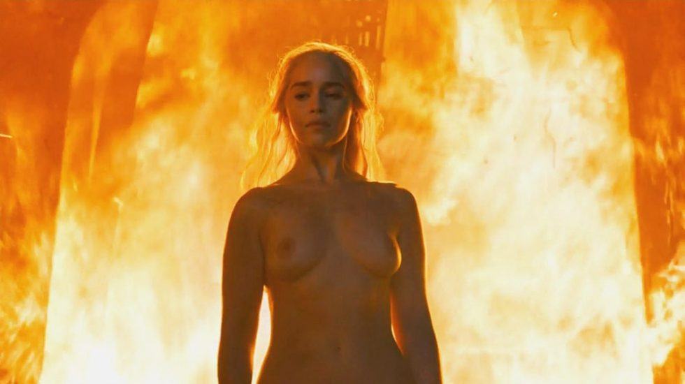 Emilia Clarke nude boobs