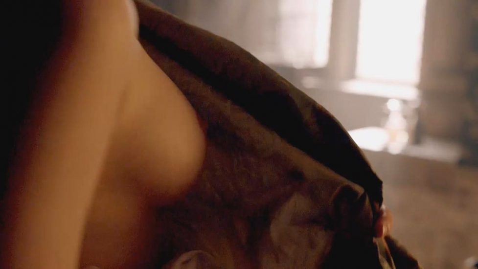 Freya Mavor nude boobs