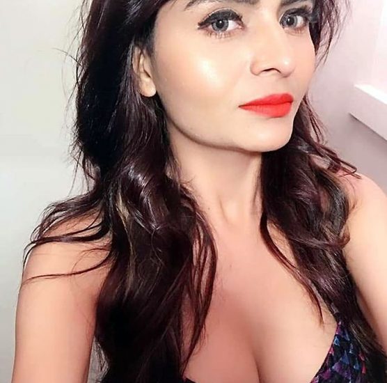 Gehna Vashisht's boobs