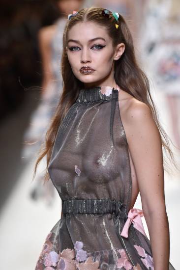 Gigi Hadid's breasts on the runway