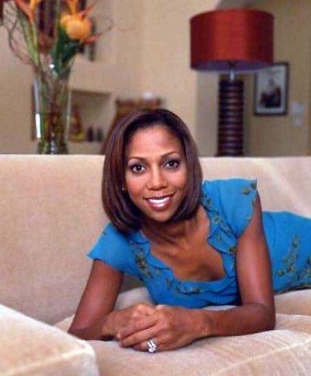 Holly Robinson Peete giving hot poses