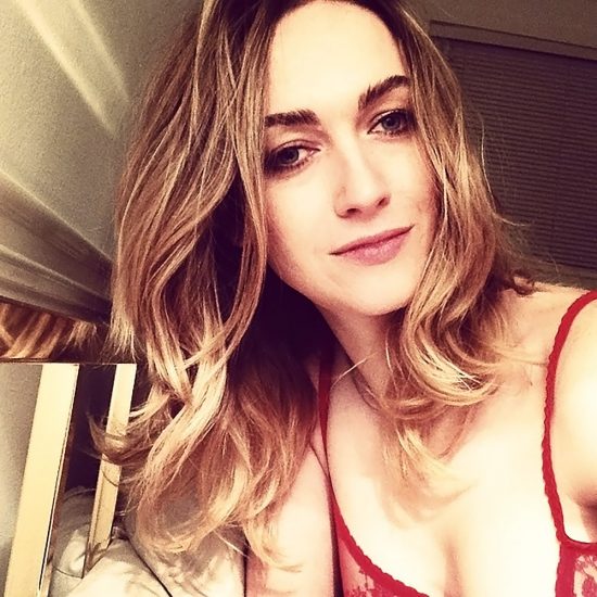 Jamie Clayton nude boobs