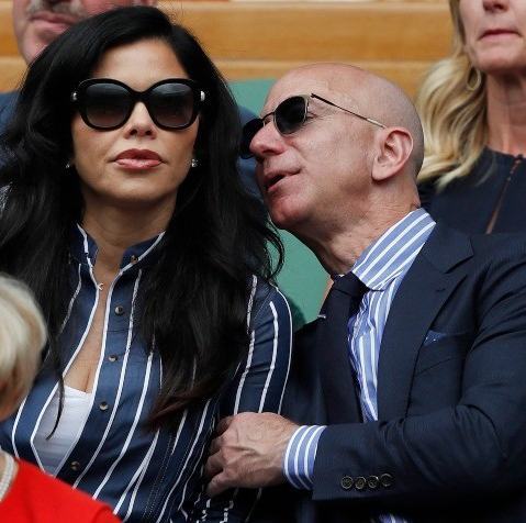 Jeff Bezos Nude Pics & Sex Tape LEAKED By Lauren Sanchez