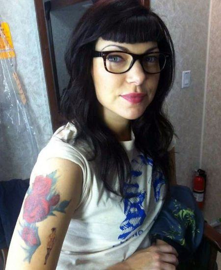 Laura Prepon Hot Glasses