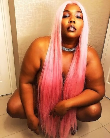 lizzo nude selfie