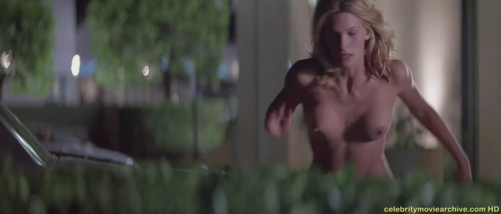 Natasha Henstridge is running naked in Species