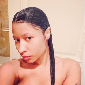 Nicki Minaj strips naked under the shower