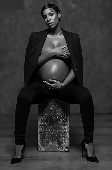 Kelly Rowland naked and pregnant