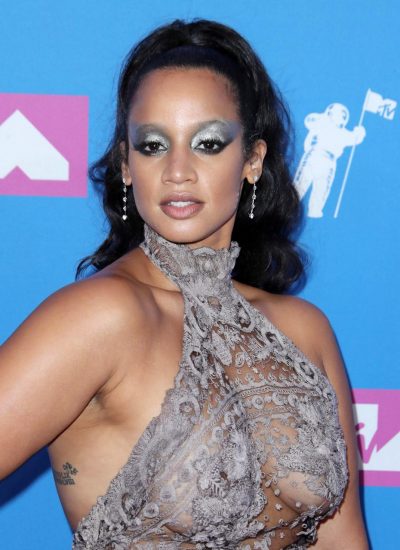 Dascha Polanco nude boobs