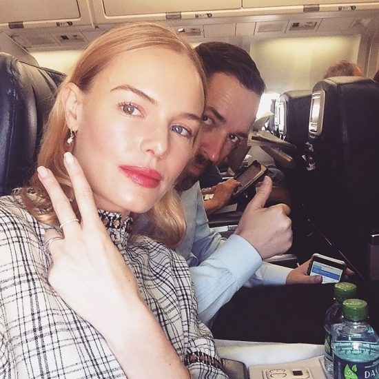 kate bosworth on the plane