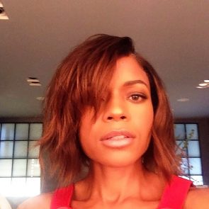 Naomie Harris Sexy Selfie