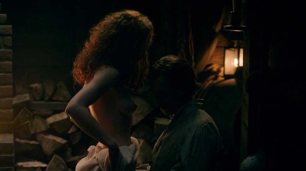 Sophie Skelton nude boobs