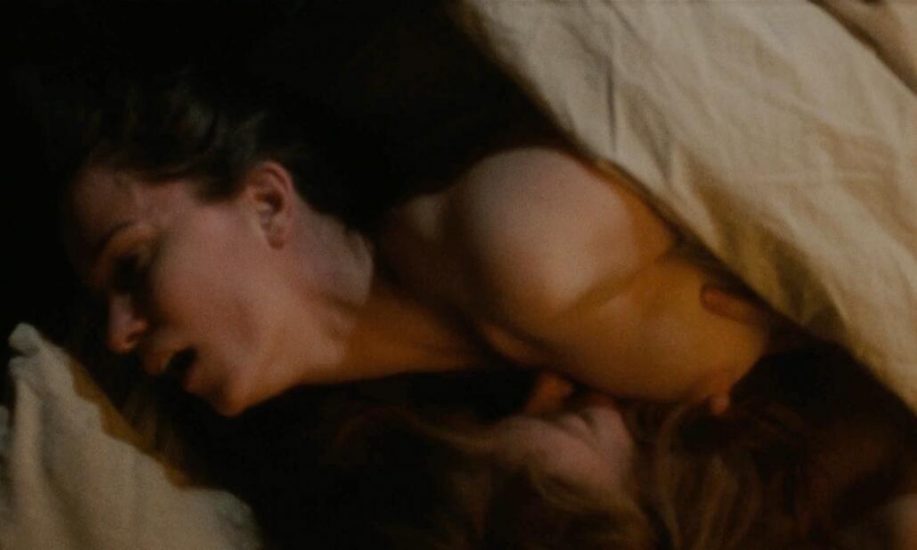 Vanessa Kirby and Katherine Waterston nude in lesbian sex scene from The World to Come 2