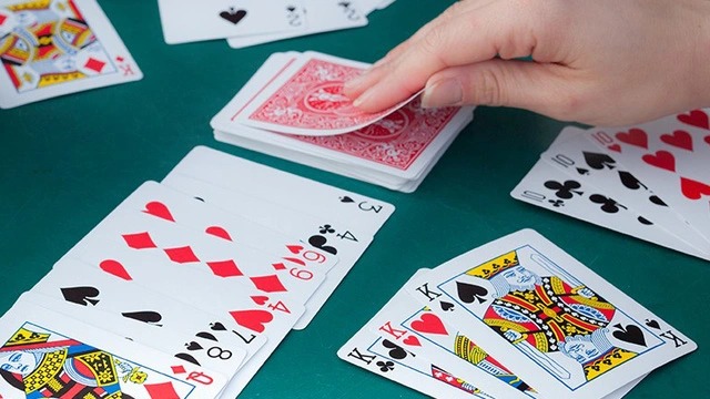 What does the trump card mean? Get detailed answers with Onbet