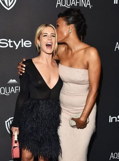 Aisha Tyler's lesbian kiss with Emily Bett