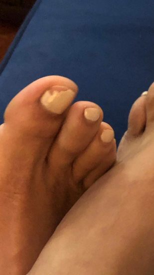 Dascha Polanco Feet and Pedicure