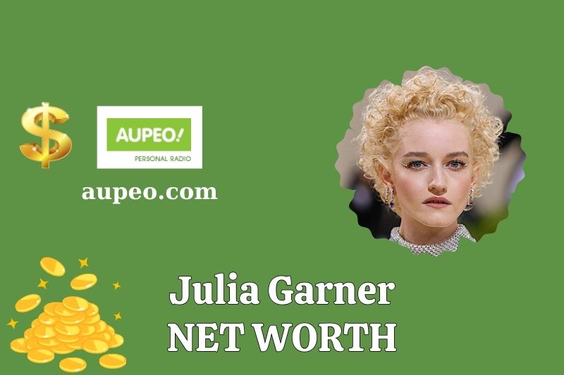 What is Julia Garner's net value in 2025