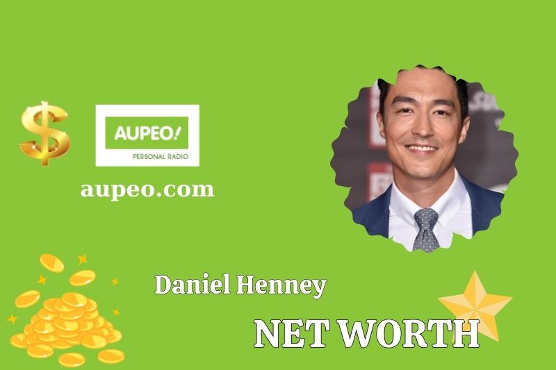What is Daniel Henn's net value in 2025